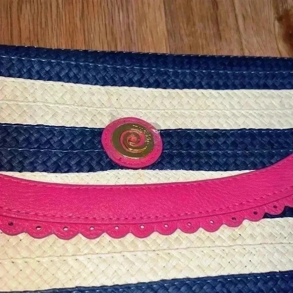 Mud Pie Stripe Straw Scalloped Clutch - Picture 3 of 7